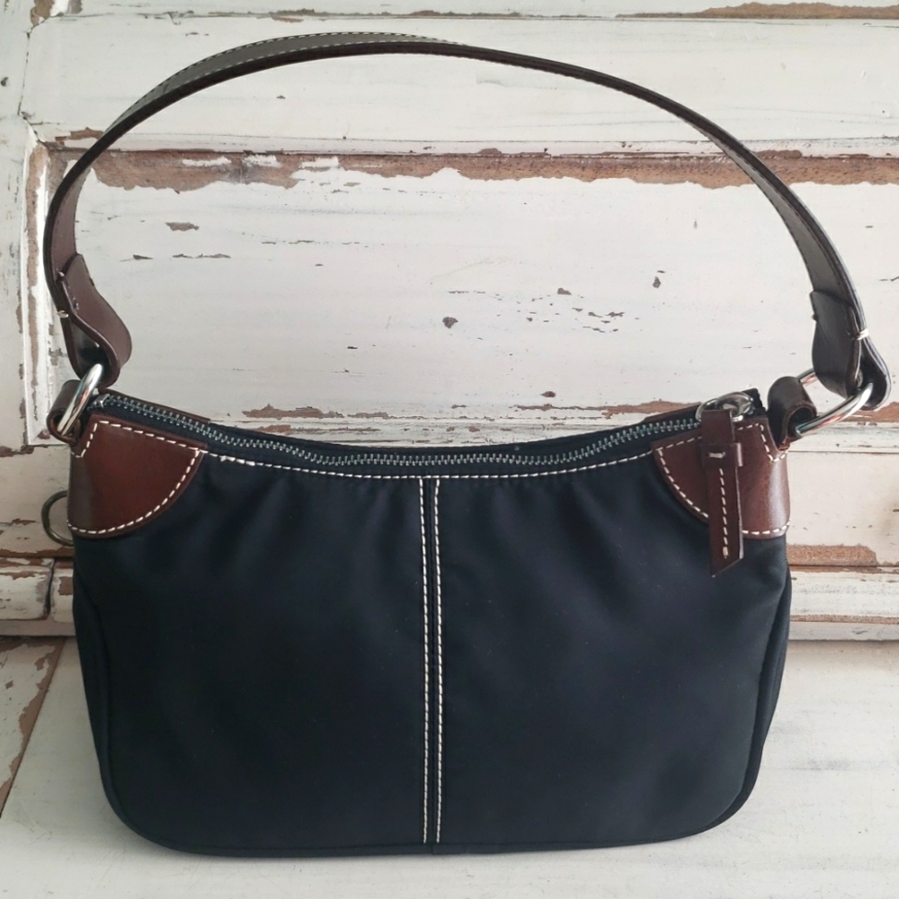 Dooney & Bourke Wayfarer bag
